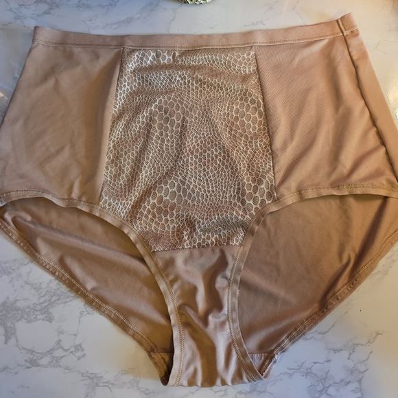 Warner's Tan Animal Print Panties Size XL NWOT - Picture 1 of 5